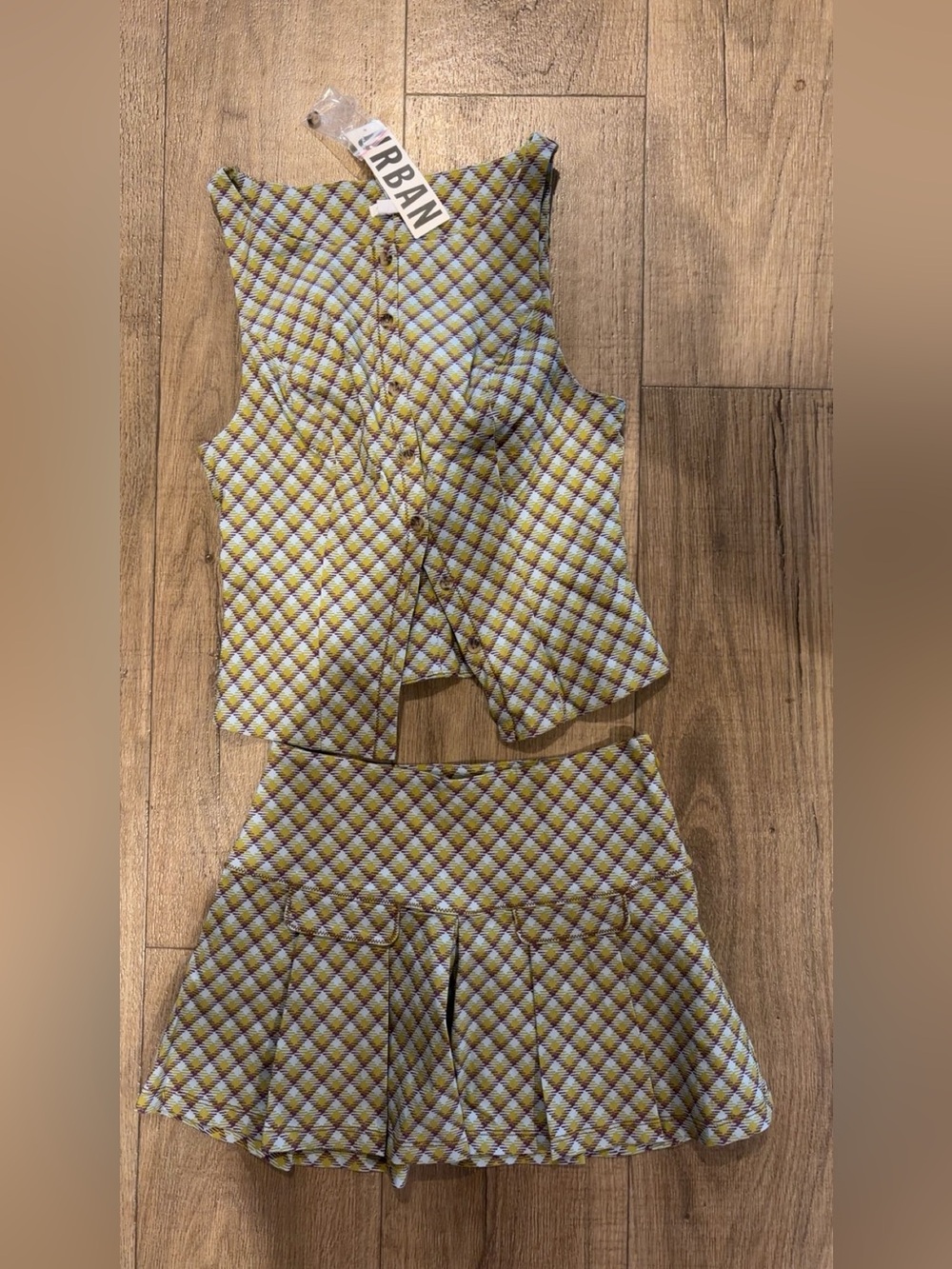 NWT: Kimchi Blue skirt set: size small pleated skirt with 2 pockets & top